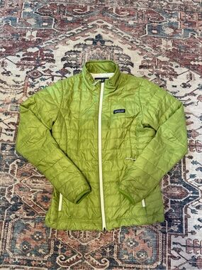 Patagonia Woman’s Lime Green Quilted Puffer Jacket